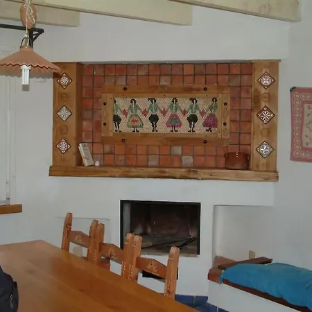 Casa Rosa Indipendente ستينتينو